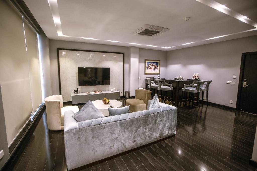 Grand Ittehad Boutique Hotel Lahore Exteriör bild